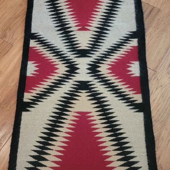 Vintage Navajo Eye Dazzler Rug - Picture 5 of 12